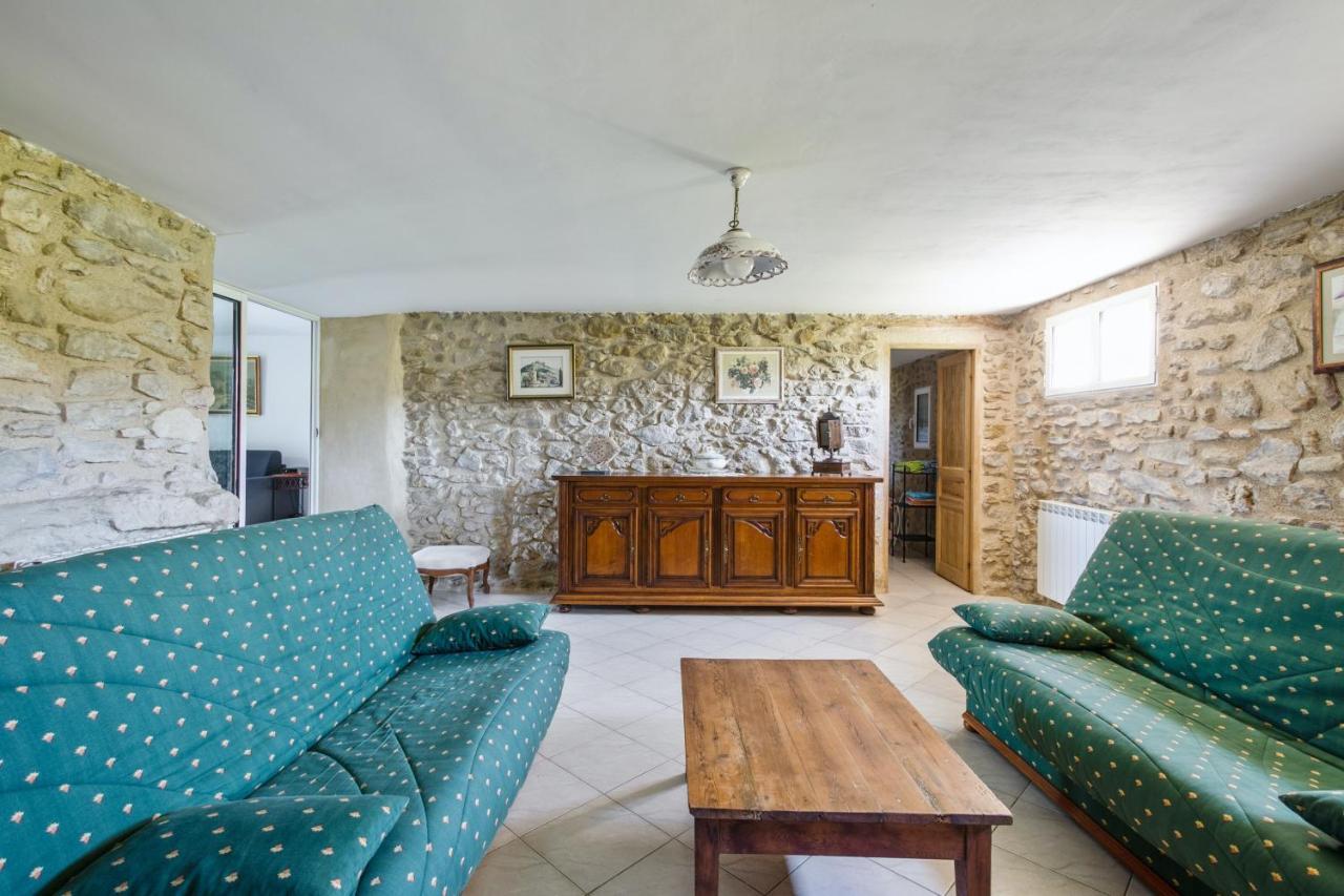 Villa Charmante A La Tour-D'Aigues Avec Piscine Privee ภายนอก รูปภาพ