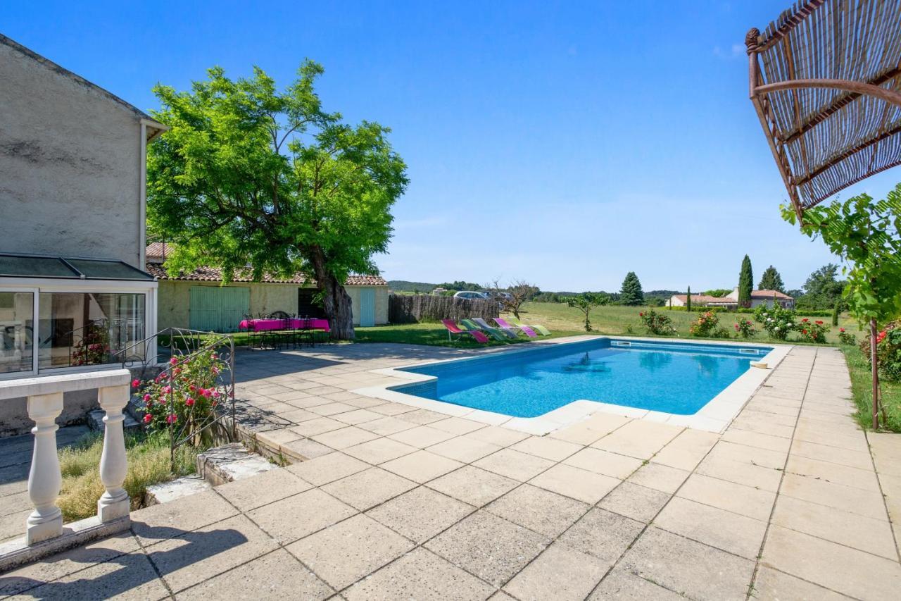 Villa Charmante A La Tour-D'Aigues Avec Piscine Privee ภายนอก รูปภาพ